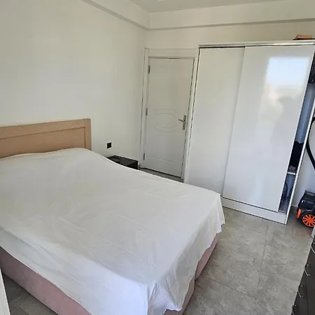Turkuaz Sitesi 2 Odali Esyali Ve Havuzlu Manzarali Kisi Fiyati Degil Fiyati * סייד
